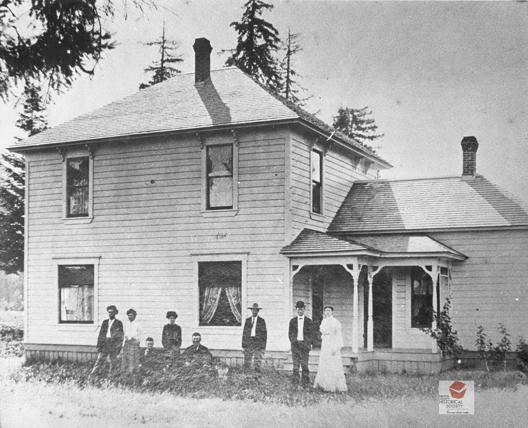 Schmidt-McHenry family at Granger, Oregon