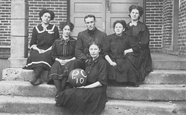 women basketball team at philomath College